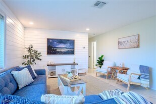 757-101 101st Ave N in Naples, FL - Building Photo