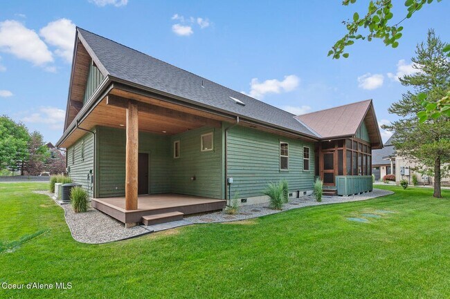 357 ODonnell Dr in Dover, ID - Foto de edificio - Building Photo