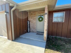 11 Kimberling Blvd in Kimberling City, MO - Building Photo - Building Photo