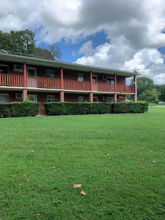 626 Lawnville Rd-Unit -4 in Kingston, TN - Foto de edificio