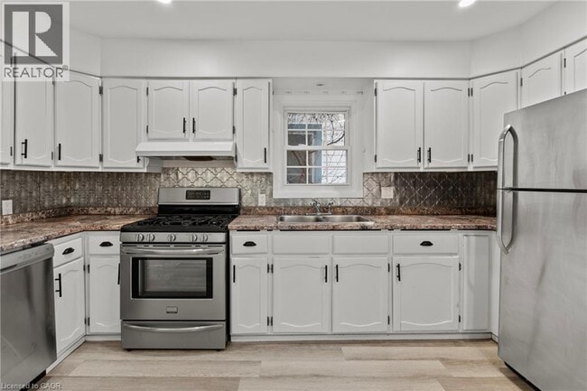 15 McCormick St in Welland, ON - Building Photo - Building Photo