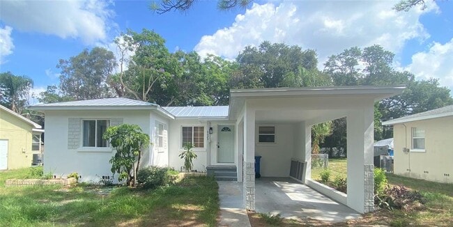 property at 8023 Country Club Rd N