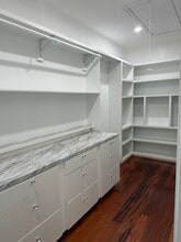 4703 Kellogg Dr in Woodbridge, VA - Foto de edificio - Building Photo