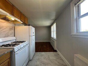 7117 Castor Ave in Philadelphia, PA - Building Photo - Building Photo