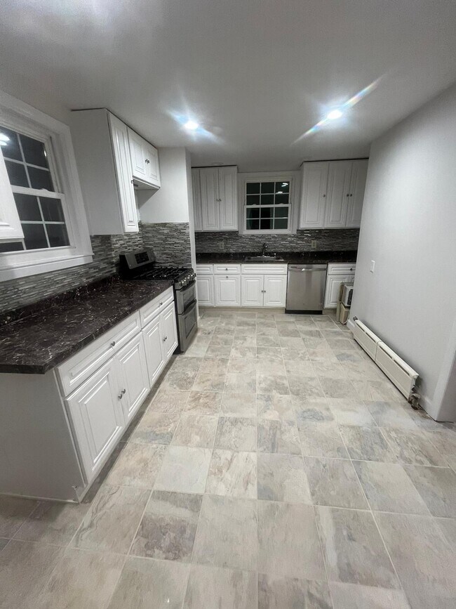 1504 Compton Ter in Hillside, NJ - Building Photo - Building Photo
