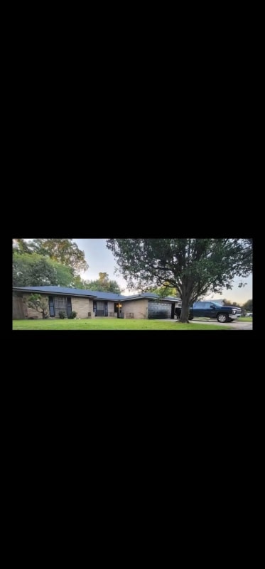 property at 2110 Venus Dr