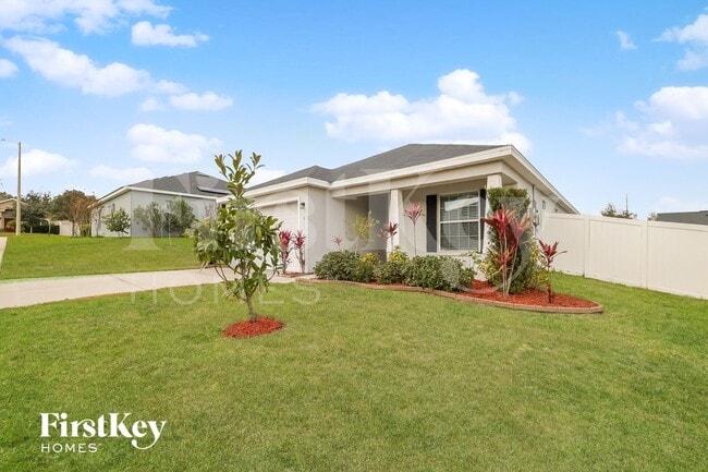 911 Kingfisher Dr, Unit 3428-05 in Haines City, FL - Foto de edificio - Building Photo