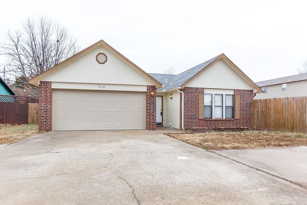 1978 Frazier Terrace in Fayetteville, AR - Building Photo