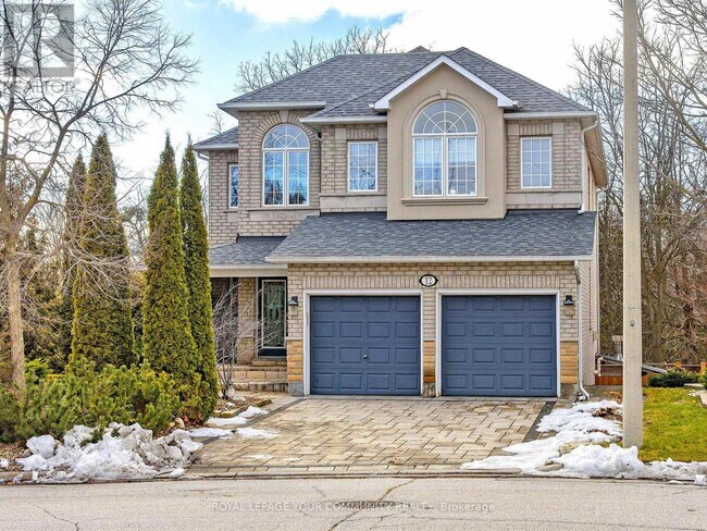 12 Bilberry Crescent in Richmond Hill, ON - Building Photo - Building Photo