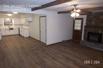 830 E Rosebrier St in Springfield, MO - Building Photo - Building Photo