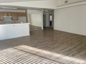 450 Chardonnay Way in Bullhead City, AZ - Building Photo - Building Photo