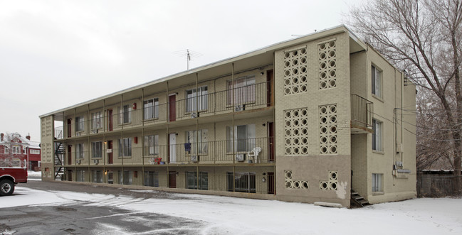 218 W 400 N in Salt Lake City, UT - Foto de edificio - Building Photo