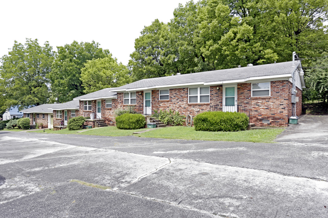 The Hideaway in Fayetteville, AR - Building Photo