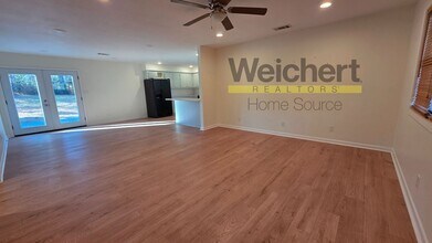 210 Tracy Ln in Paragould, AR - Foto de edificio - Building Photo