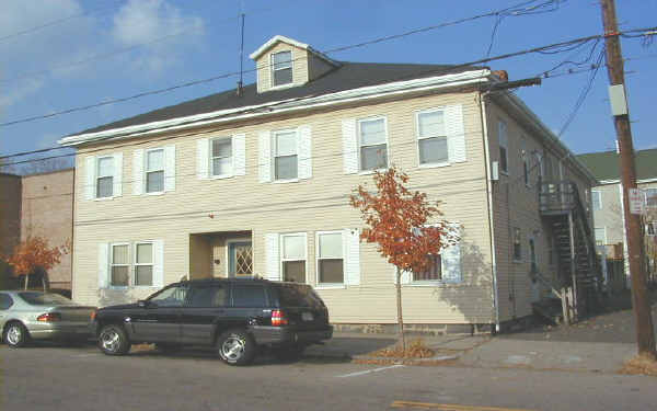 126-128 Main St in Quincy, MA - Foto de edificio - Building Photo