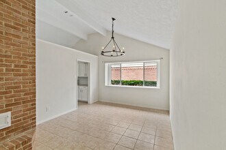7019 Yardley Dr in Katy, TX - Building Photo - Building Photo