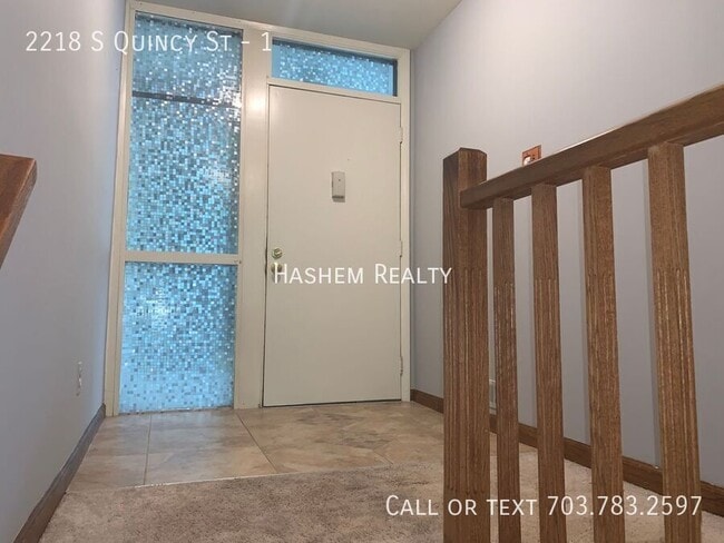 property at 2218 S Quincy St
