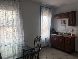 7423 Pennsylvania Ave in St. Louis, MO - Building Photo