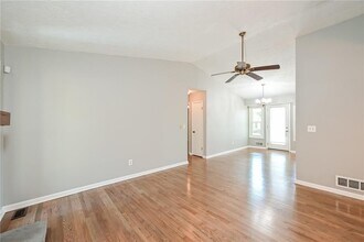 3039 Jonathan Ct SW in Snellville, GA - Building Photo - Building Photo