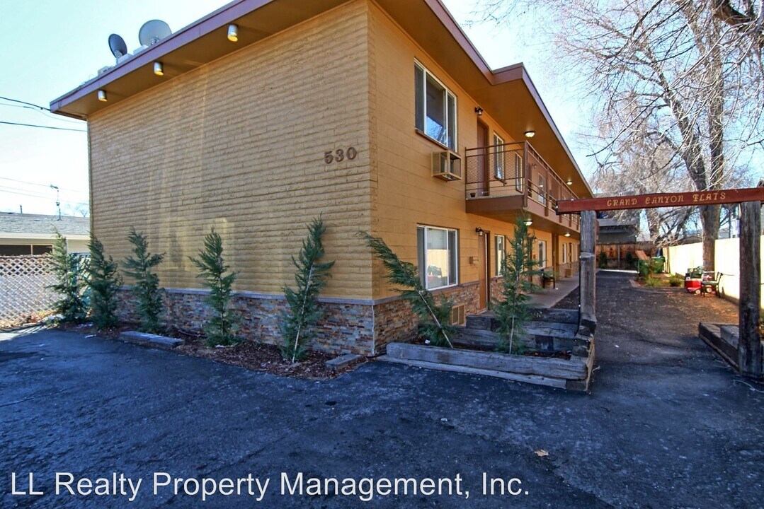530 Grand Canyon Blvd in Reno, NV - Building Photo