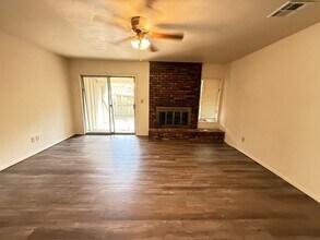 6914 E 46th Pl in Tulsa, OK - Building Photo - Building Photo