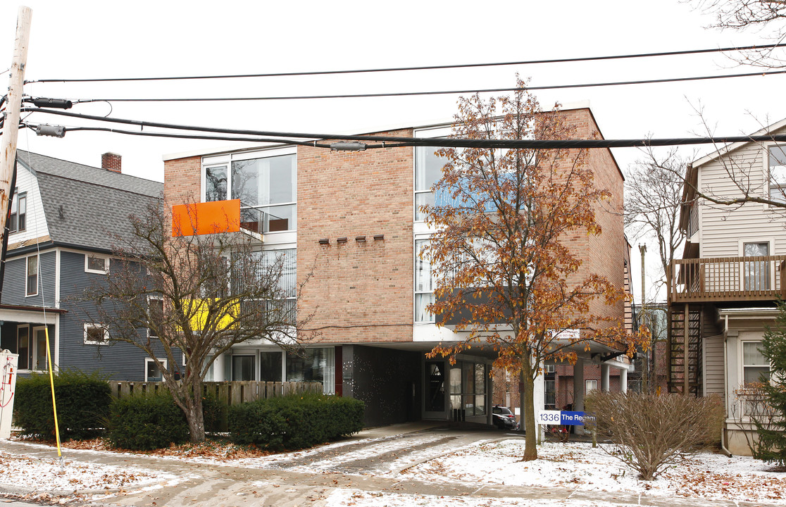 1336 Geddes Ave in Ann Arbor, MI - Foto de edificio