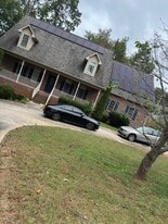 202 Wellington Dr in Lincolnton, NC - Building Photo