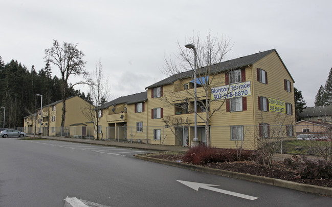 Blanton Terrace Apartments in Aloha, OR - Building Photo - Building Photo