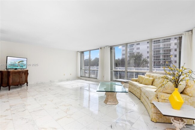 property at 2751 S Ocean Dr