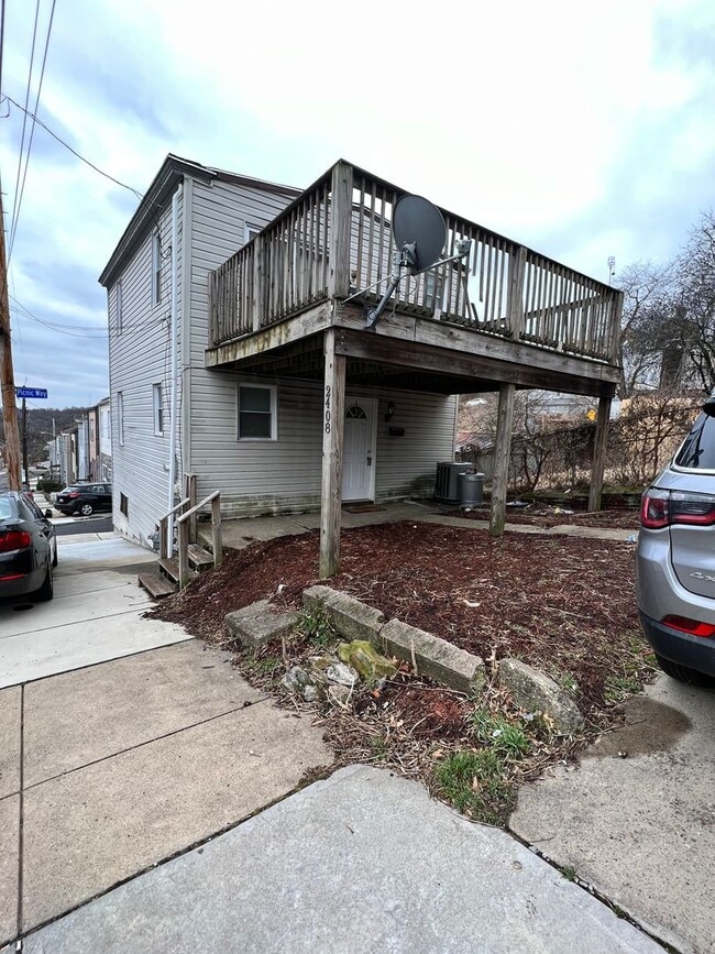 property at 2408 Salisbury St