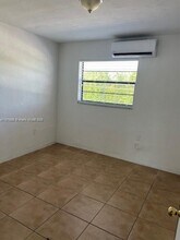 4450 SW 67th Ave in Miami, FL - Building Photo - Building Photo