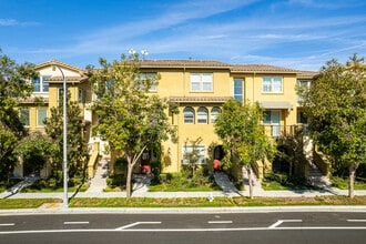 Fusion in Sunnyvale, CA - Building Photo - Building Photo