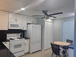 1627 Riverview Rd in Deerfield Beach, FL - Building Photo - Building Photo