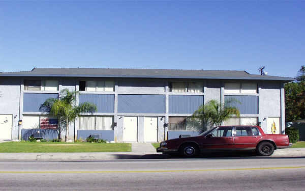 1131 E Citrus Ave in Redlands, CA - Building Photo