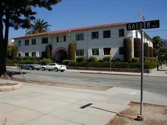 Monte Plaza Vista in Santa Barbara, CA - Foto de edificio