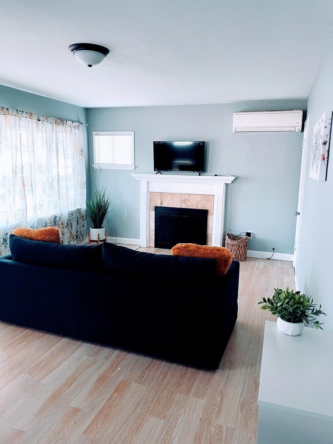 property at 292 E 42nd St