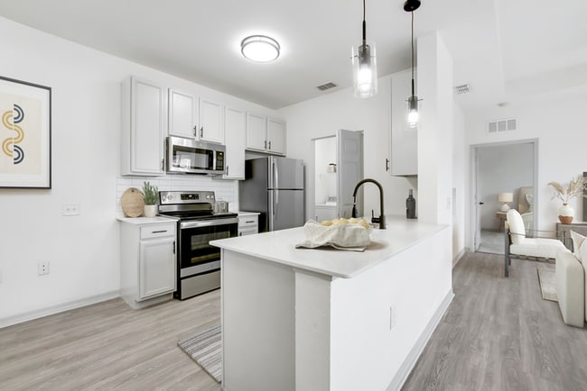 Halston Citrus Ridge in Kissimmee, FL - Building Photo - Building Photo