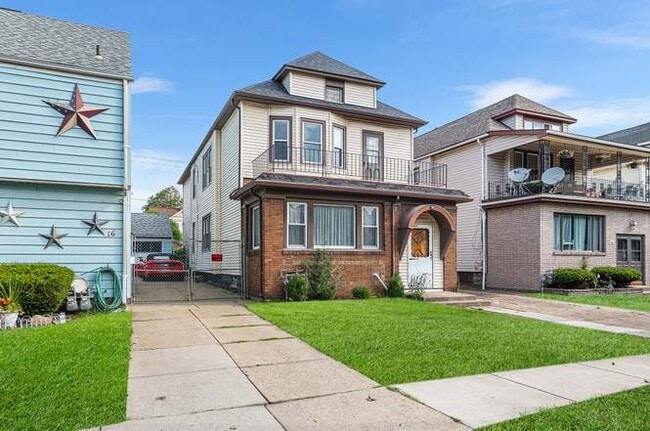 property at 20 Tacoma Ave