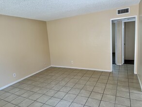 3312 N Chester Ave, Unit C in Bakersfield, CA - Building Photo - Building Photo