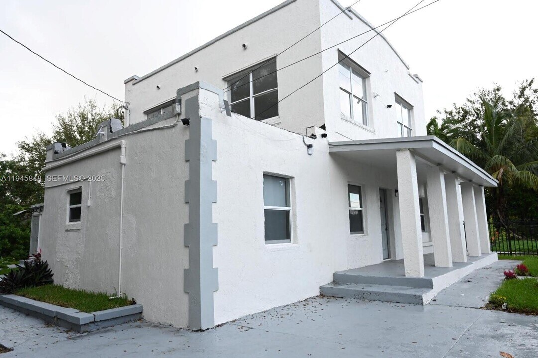 7545 NW 3rd Ave in Miami, FL - Building Photo