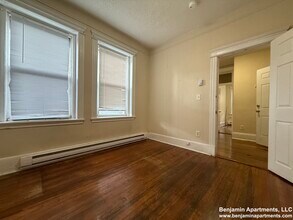883 Huntington Ave, Unit 11 in Boston, MA - Building Photo - Building Photo