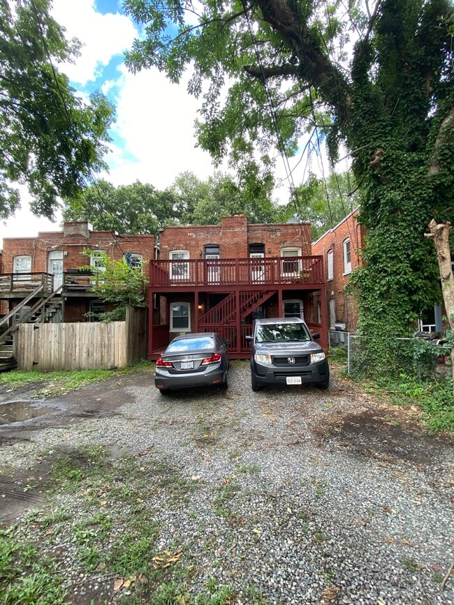 3019 Ellwood Ave, Unit A in Richmond, VA - Foto de edificio - Building Photo