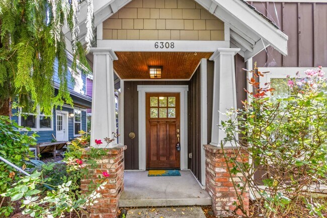 6308 31st Ave SW in Seattle, WA - Building Photo - Building Photo