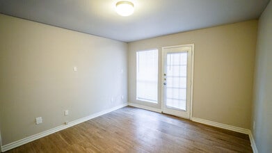 Timbers of Cranbrook in Houston, TX - Foto de edificio - Building Photo