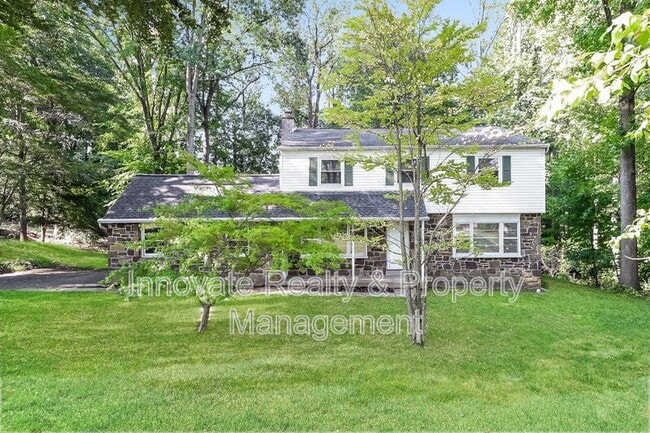 property at 1613 Kenmare Dr
