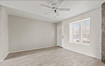 7977 W Wacker Rd in Peoria, AZ - Building Photo - Building Photo