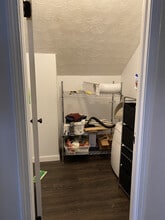198 Tecumseh St, Unit 3rd floor in Fall River, MA - Building Photo - Building Photo