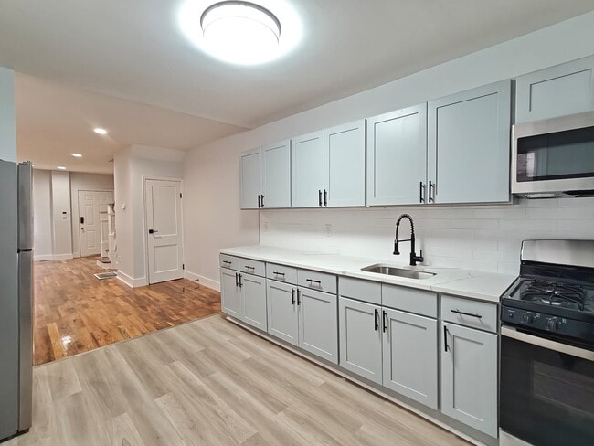 45 N Felton St in Philadelphia, PA - Building Photo - Building Photo