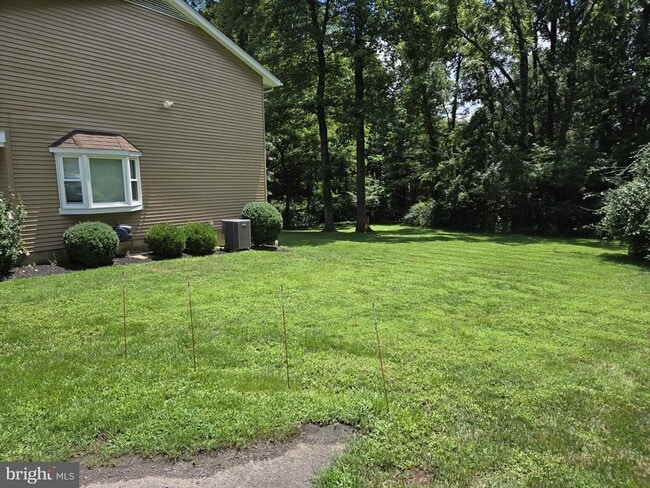 10003 Five Oaks Rd in Fairfax, VA - Building Photo - Building Photo