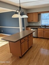 76 Ridgewood Dr in Mechanicville, NY - Building Photo - Building Photo